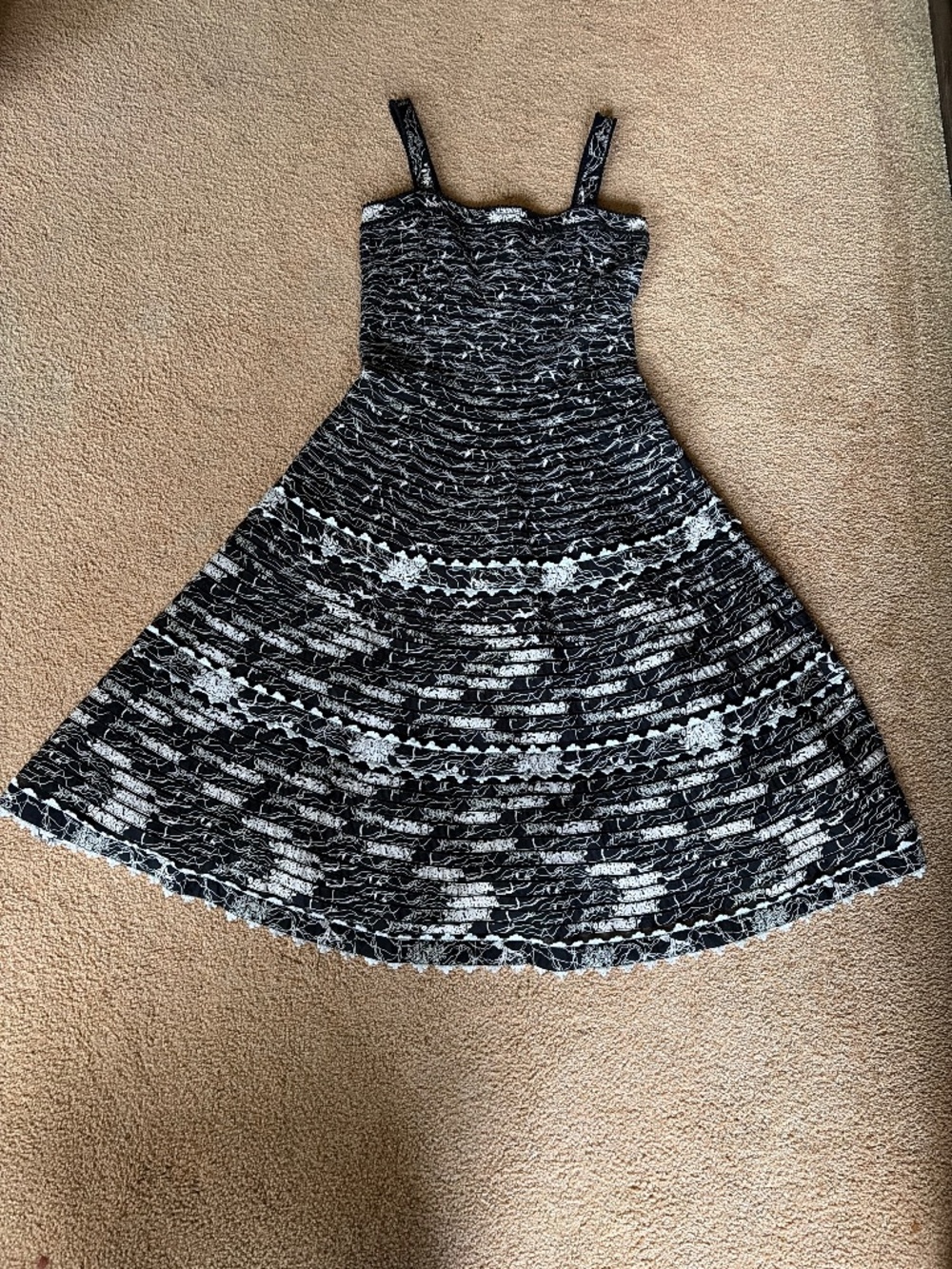 Anthropologie Elevenses Black & Cream Fit & Flare Midi Dress size unknown